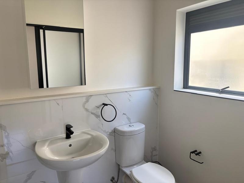 To Let 1 Bedroom Property for Rent in Richwood Western Cape